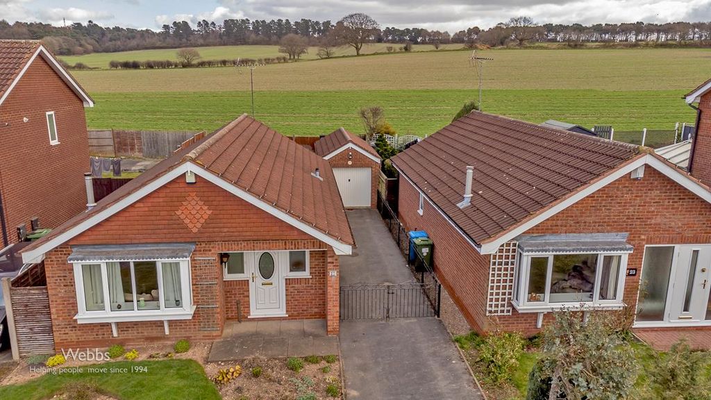 Property photo 2 of 26 Â© Webbs Estate Agents Â© (2 Of 6).Jpg