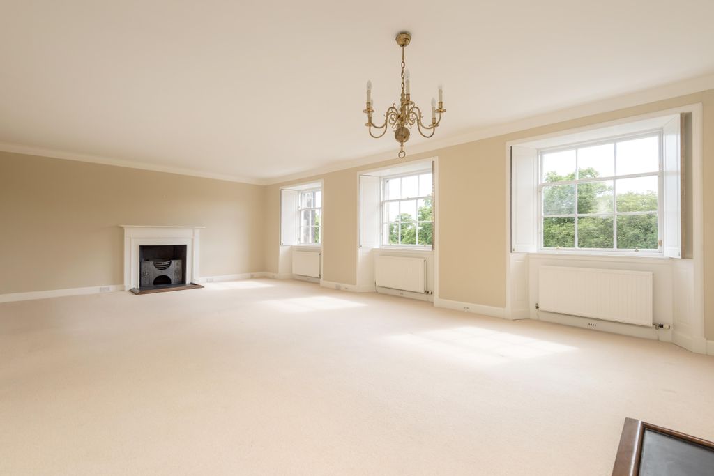 Property photo 1 of 30 Living Room