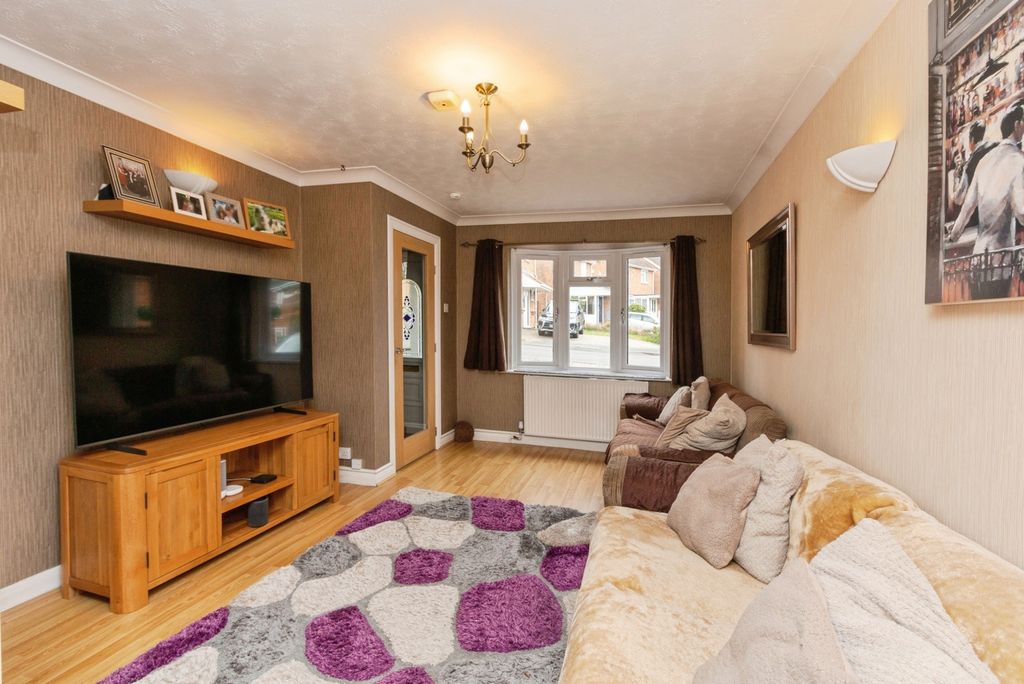 Property photo 2 of 15 Pbox-Img.Jpg