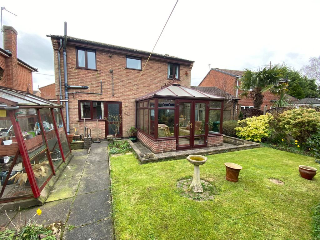 Property photo 2 of 27