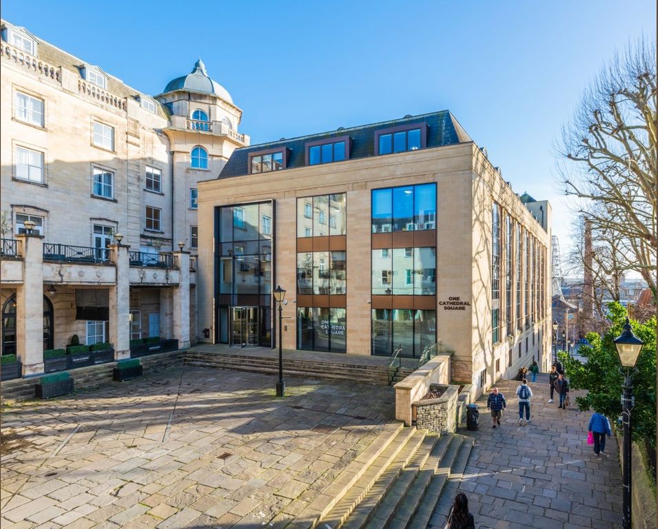 Property photo 1 of 6