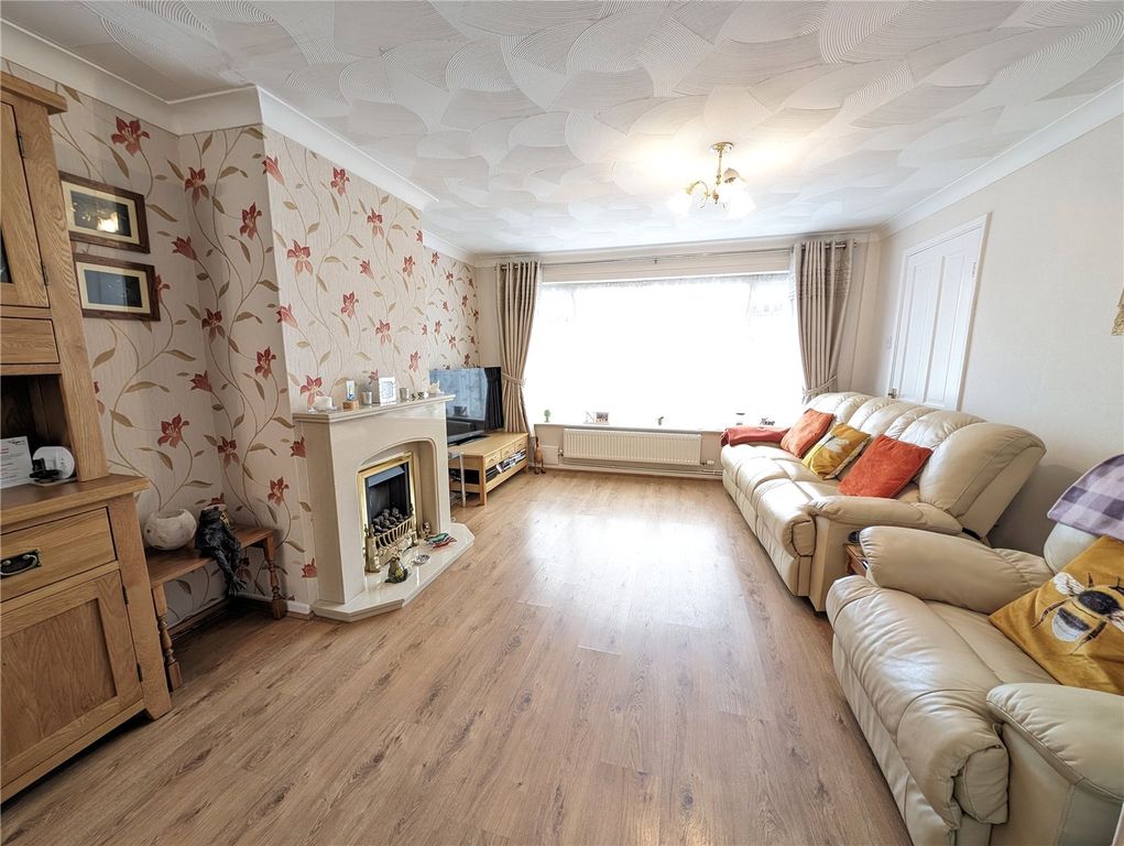 Property photo 2 of 14 Picture No. 08