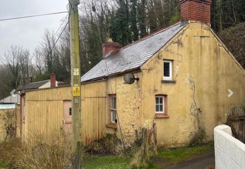 Property photo 2 of 36