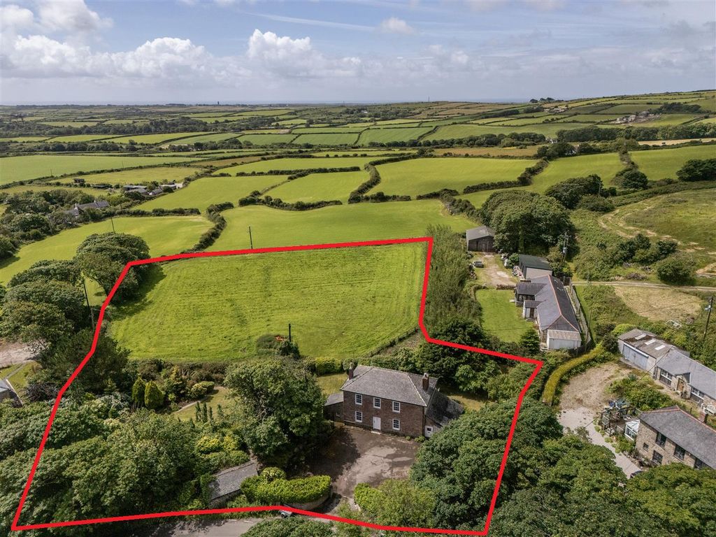 Property photo 2 of 52 Glebe Farm.Png