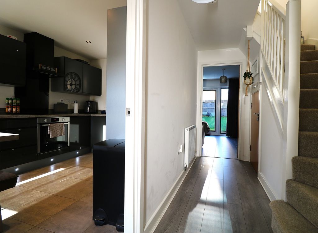 Property photo 3 of 26 Hallway Wide-Angle