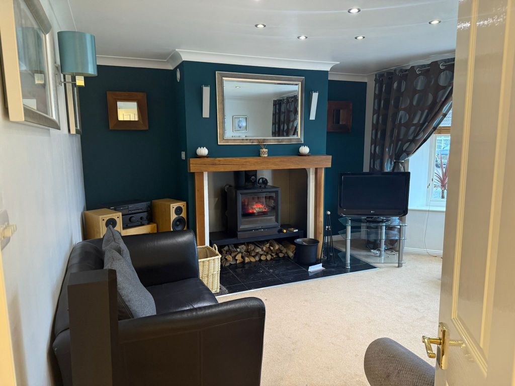 Property photo 3 of 3