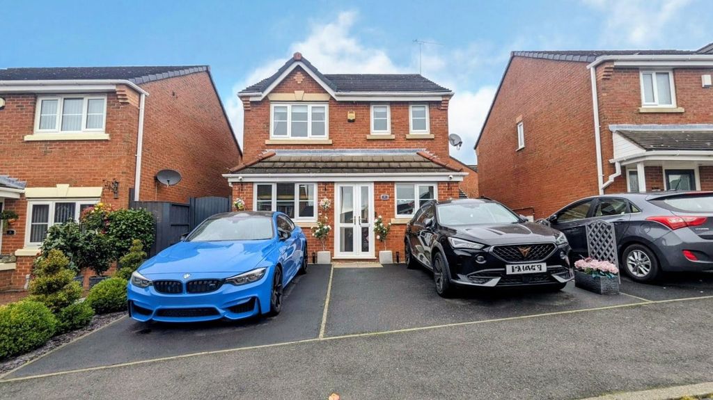 Property photo 2 of 33