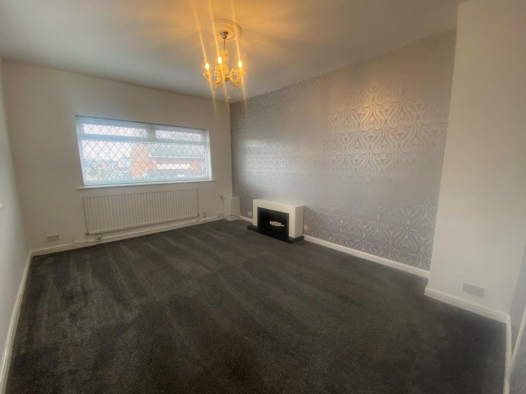 Property photo 2 of 8 6.Jpg
