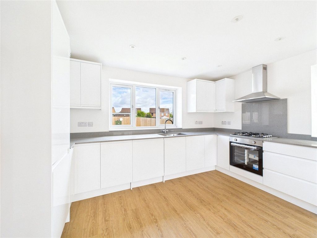 Property photo 1 of 11 Picture No. 23