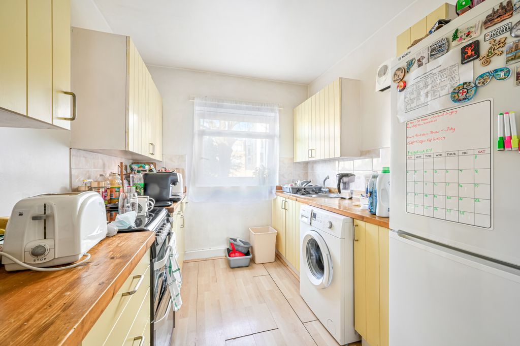 Property photo 2 of 8 Picture No. 04