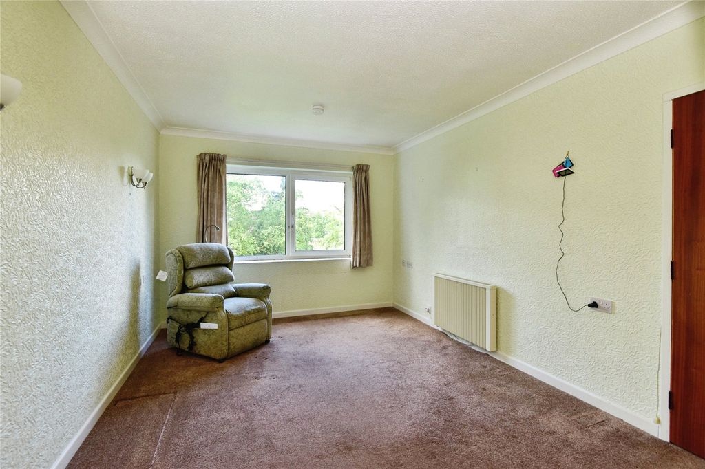 Property photo 2 of 16 Picture No. 20