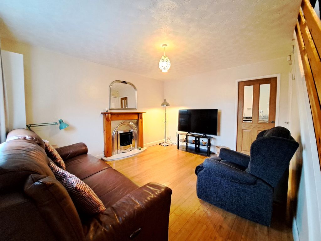 Property photo 3 of 13