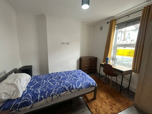 Property photo 1 of 3