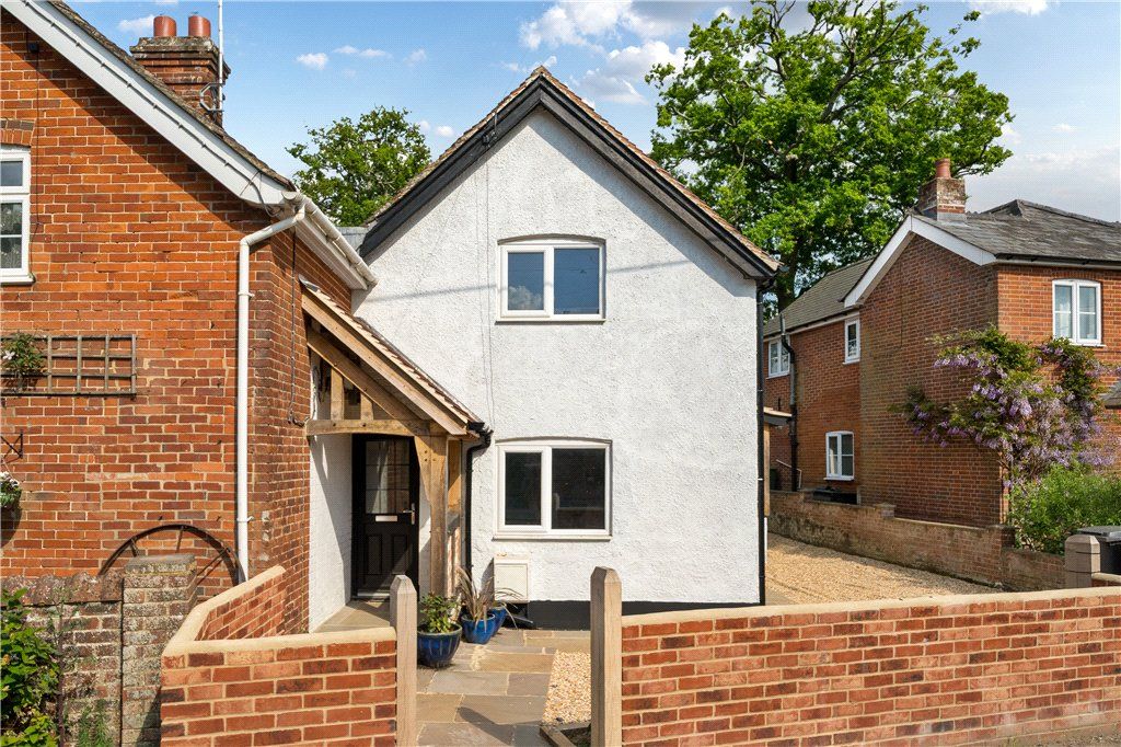 Property photo 2 of 17 Picture No. 01