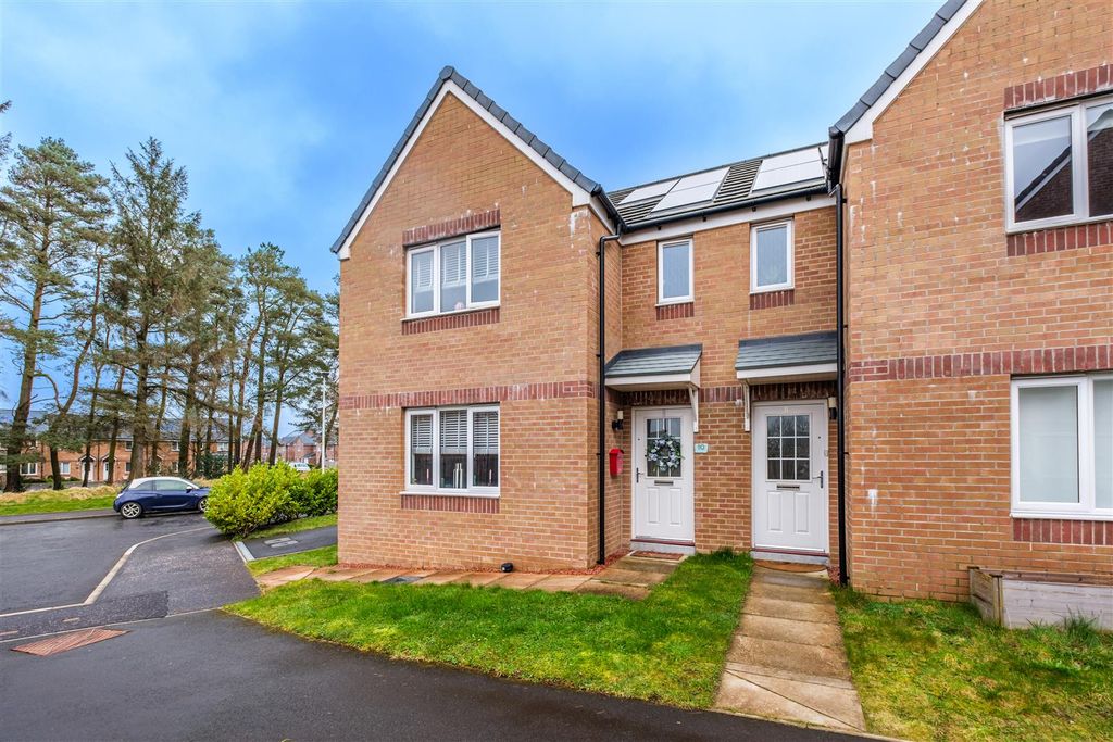 Property photo 1 of 24 Spinner Terrace-8.Jpg