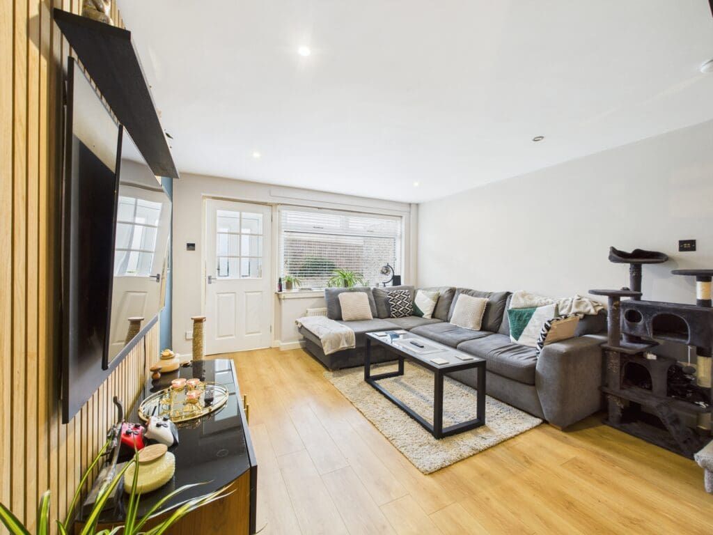 Property photo 3 of 15