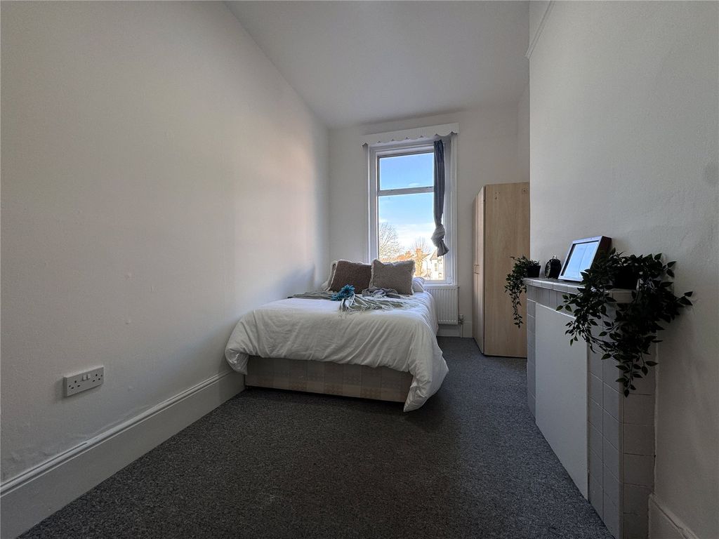 Property photo 3 of 7 Picture No. 02