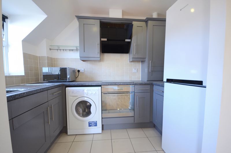 Property photo 3 of 7 Photo 6