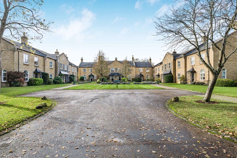 Property photo 3 of 33 Photo 6