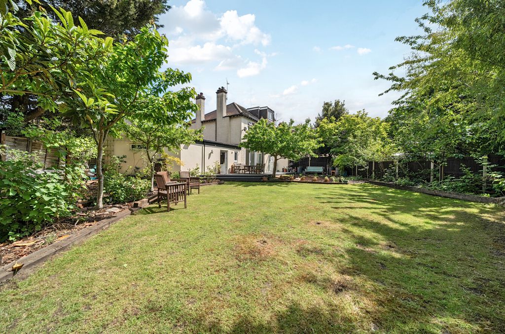 Property photo 1 of 23 1463536-22-6A0B29...