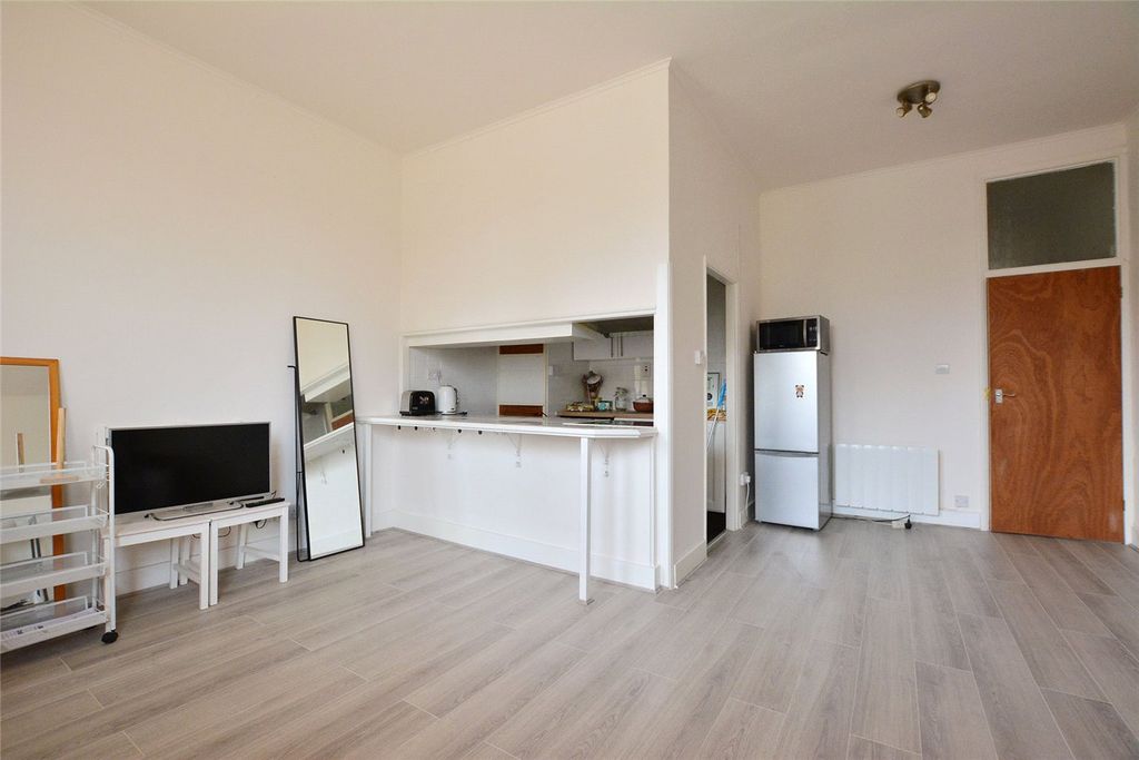 Property photo 3 of 10 Picture No. 02