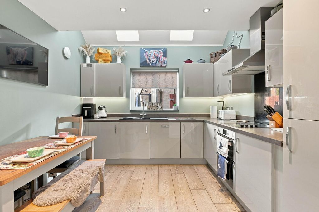 Property photo 2 of 35 Kitchen