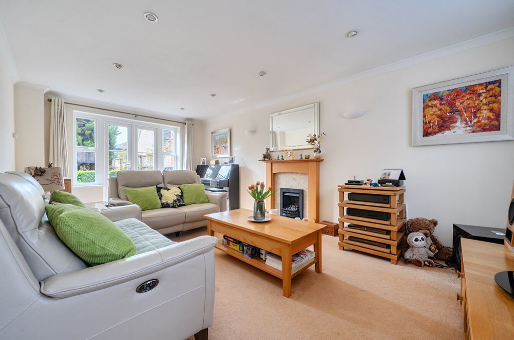 Property photo 2 of 26 1433548-9-69Bd260...