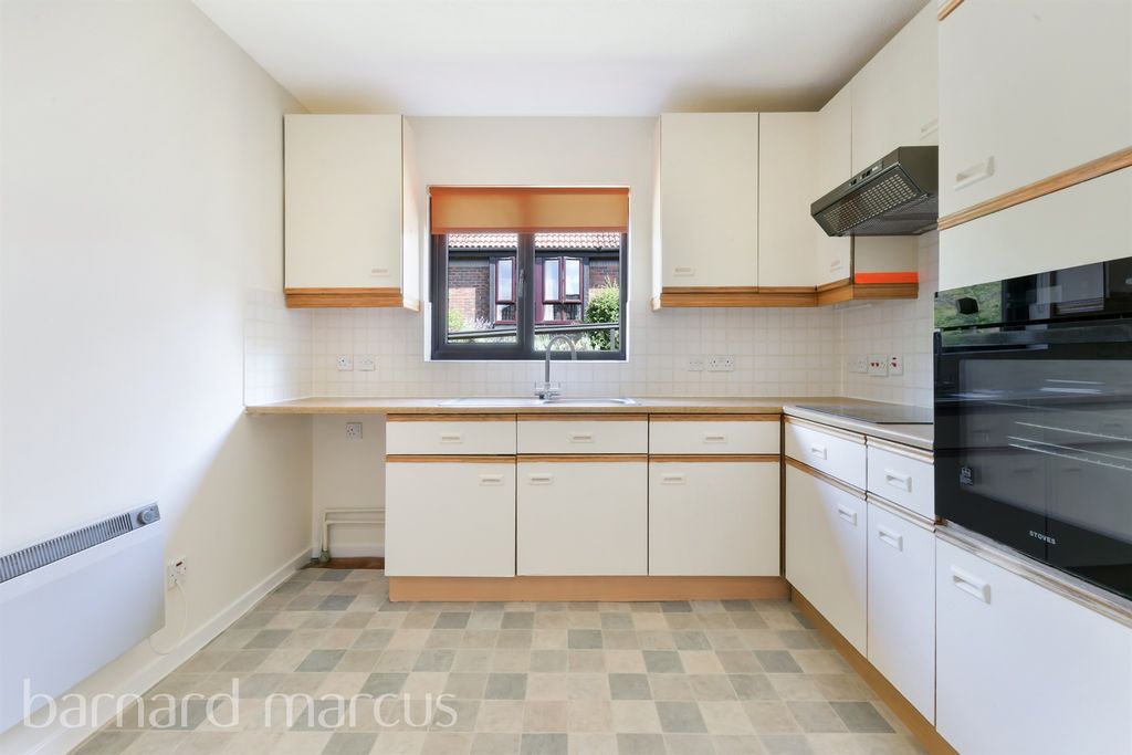 Property photo 3 of 13