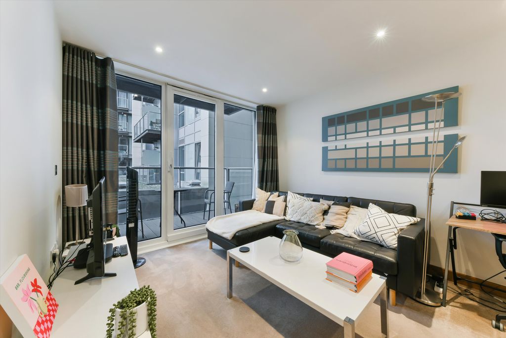 Property photo 2 of 13 Image