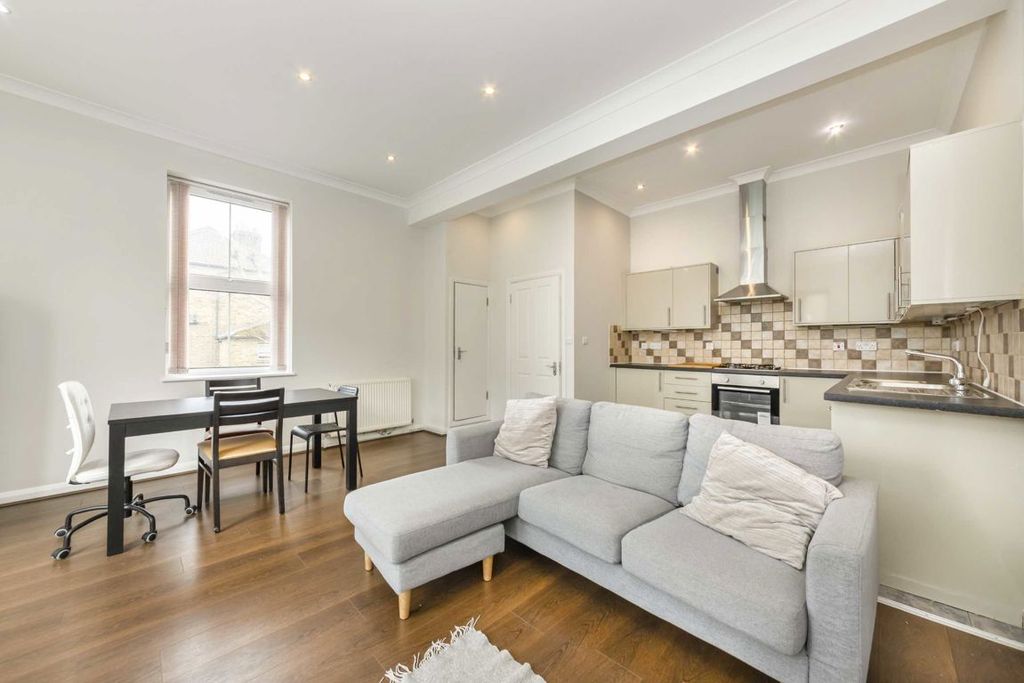 Property photo 1 of 5