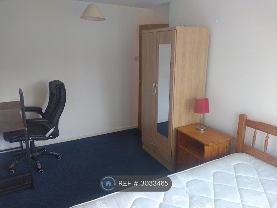 Property photo 2 of 9