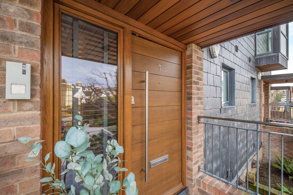 Additional image 4 of 4 bed terraced house for saleChandlers Wharf, Lewes, East Sussex BN7
