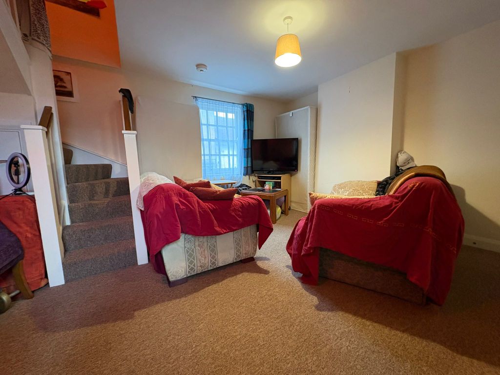 Property photo 2 of 6 Living Room/Diner