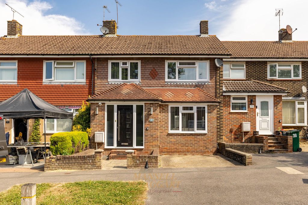 Property photo 1 of 29