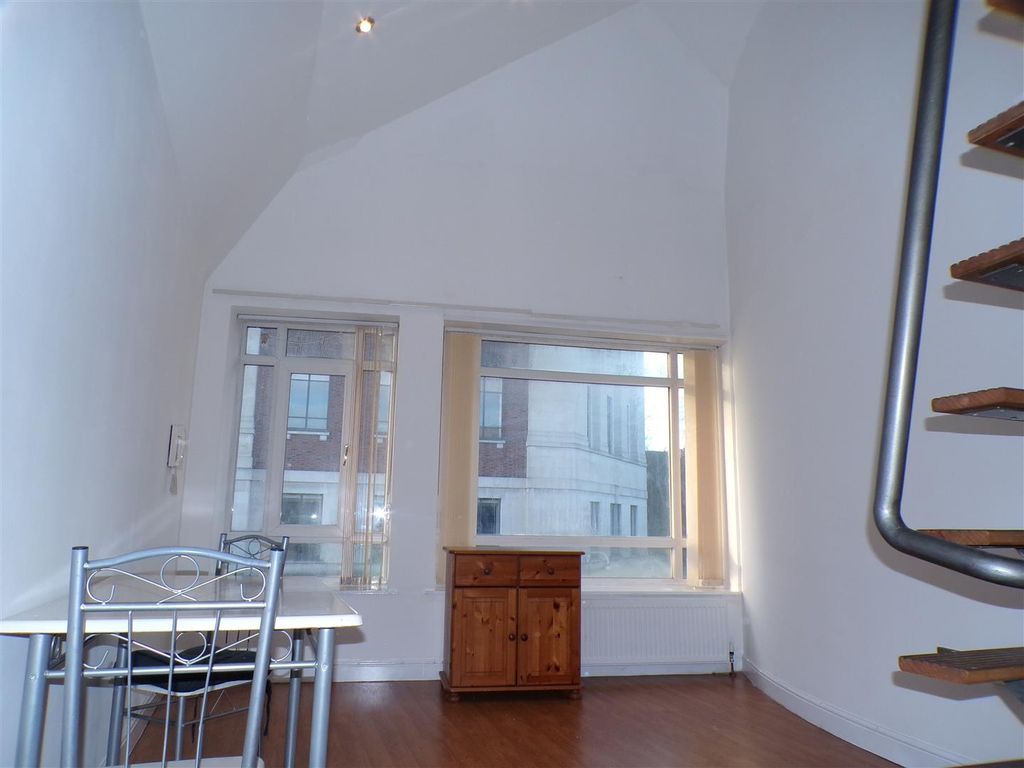 Property photo 3 of 12 100_8752.Jpg