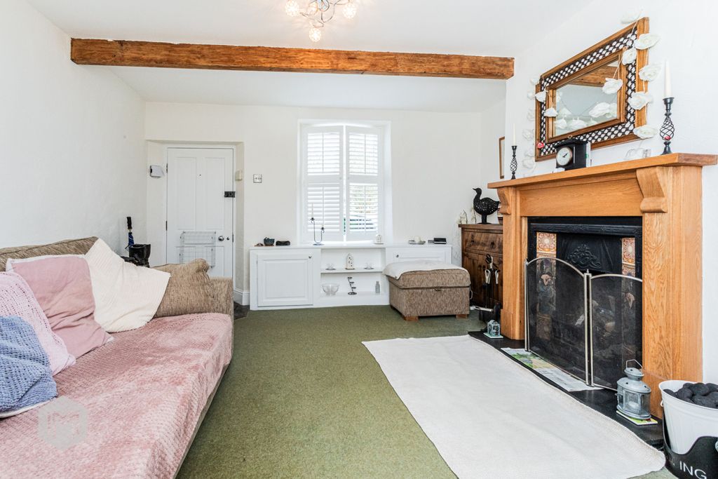 Property photo 2 of 17 Picture No. 21