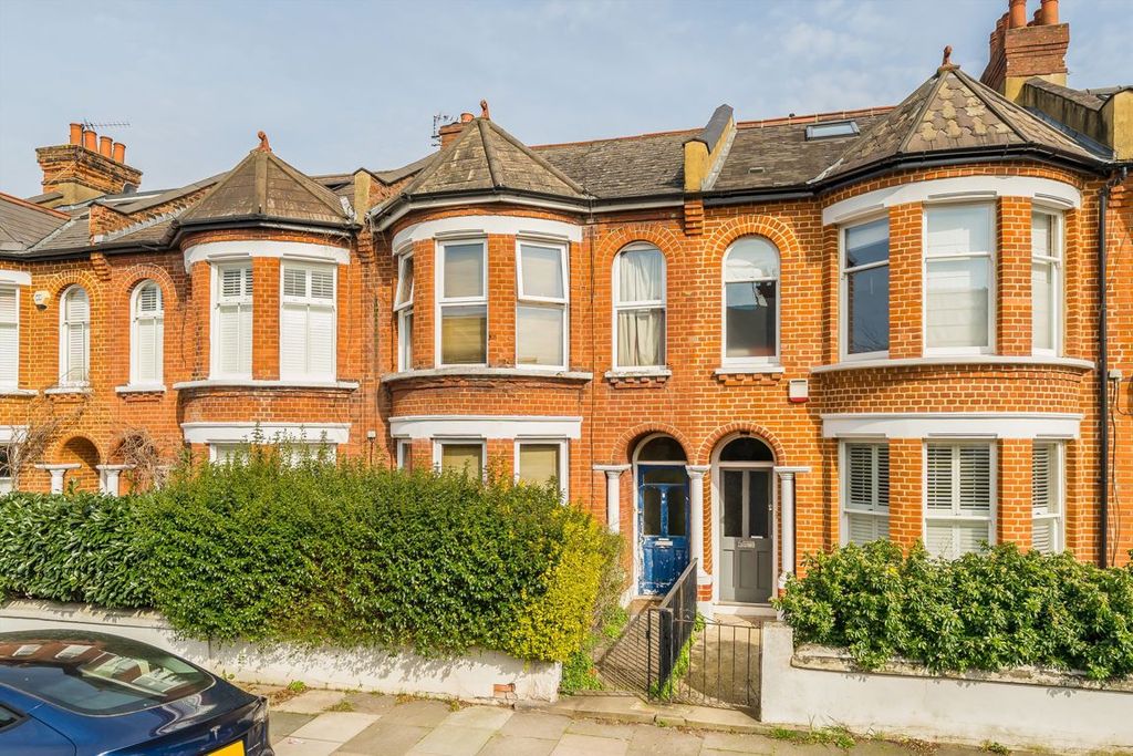 Property photo 1 of 3