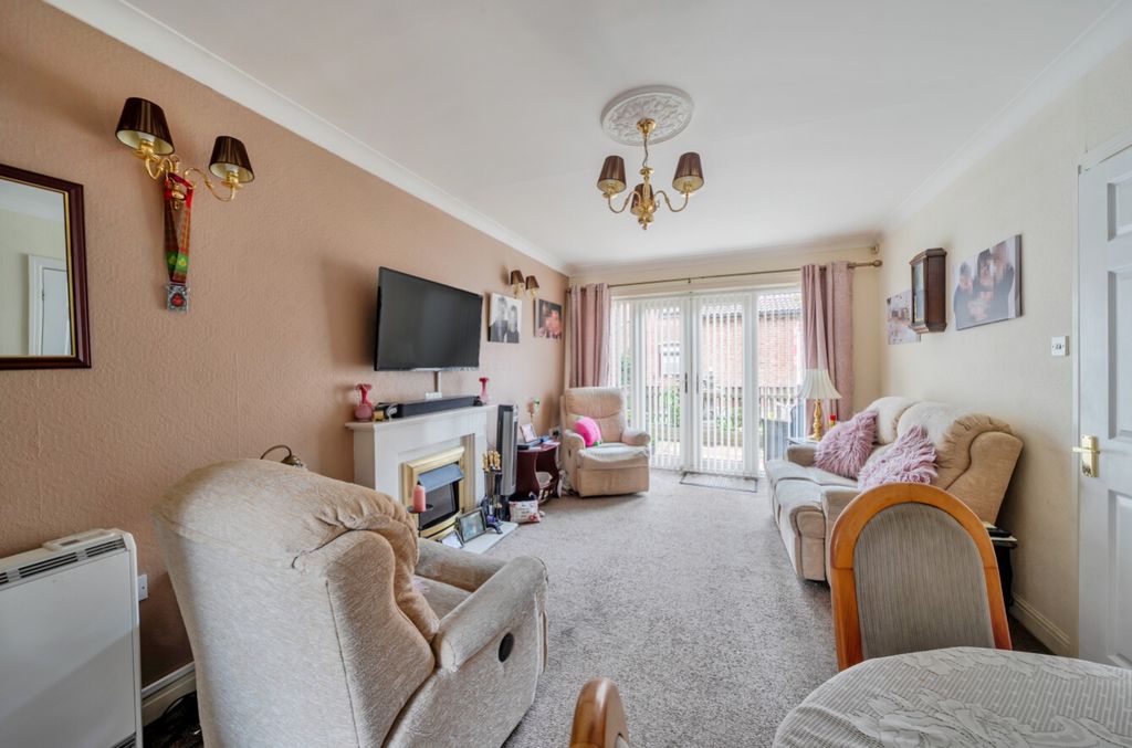 Property photo 3 of 10 1480154-9-6A326Dfd260cd
