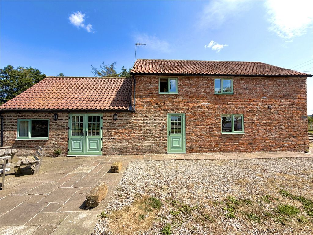 Property photo 2 of 22 Picture No. 60