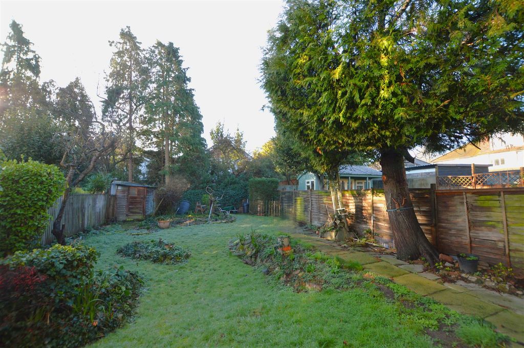 Property photo 3 of 11 4 Jubilee Avenue Garden3.Jpg