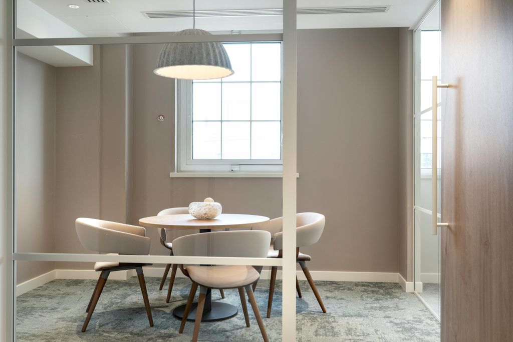 Property photo 3 of 39 Charlesho6Thflr10.Jpg