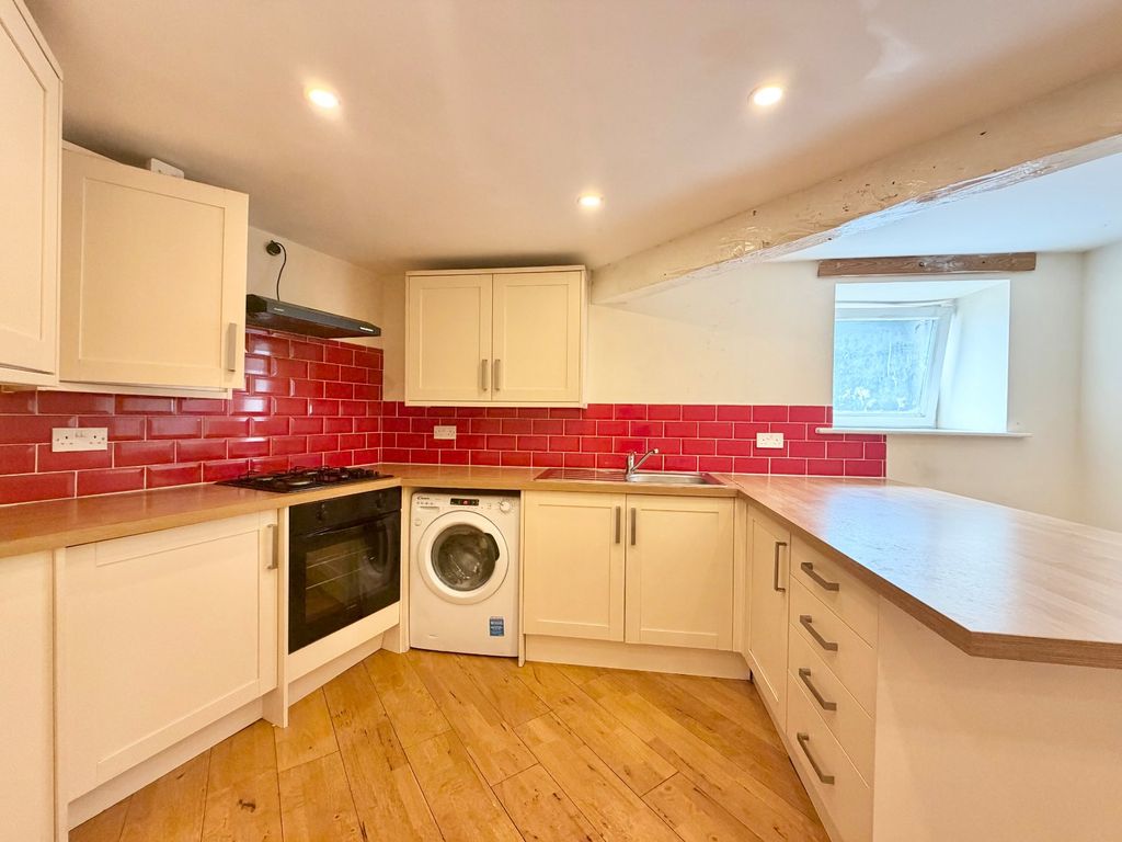 Property photo 2 of 12 Picture No. 04