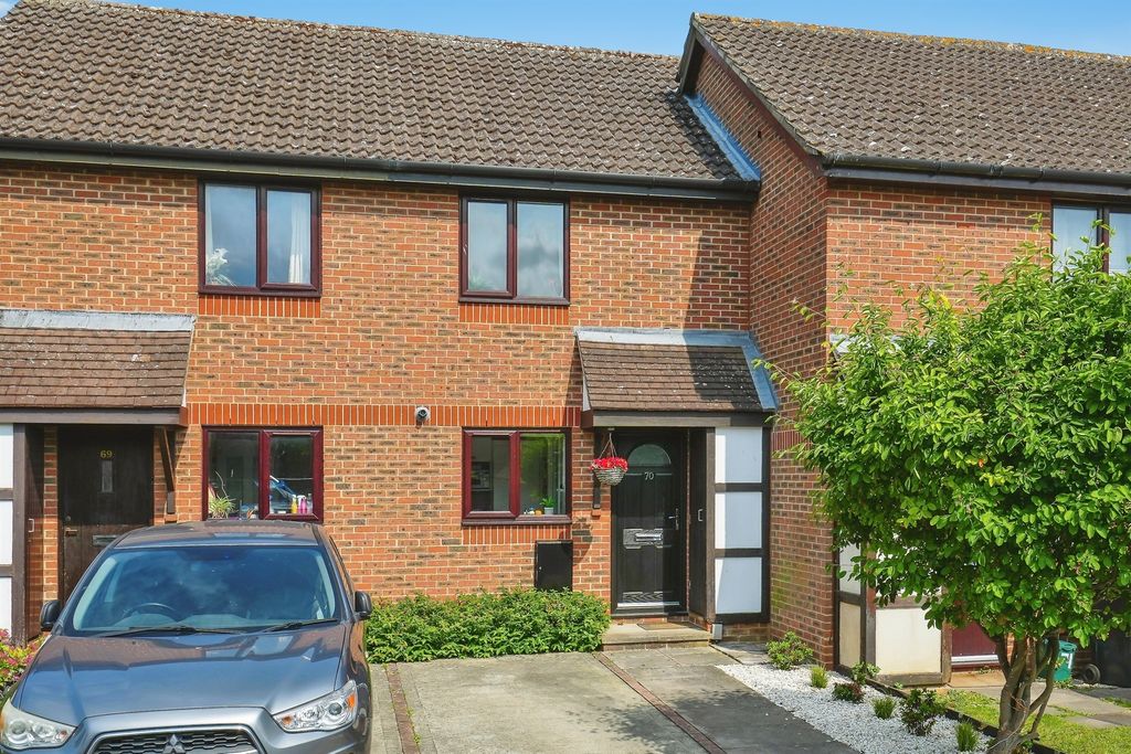 Property photo 1 of 17