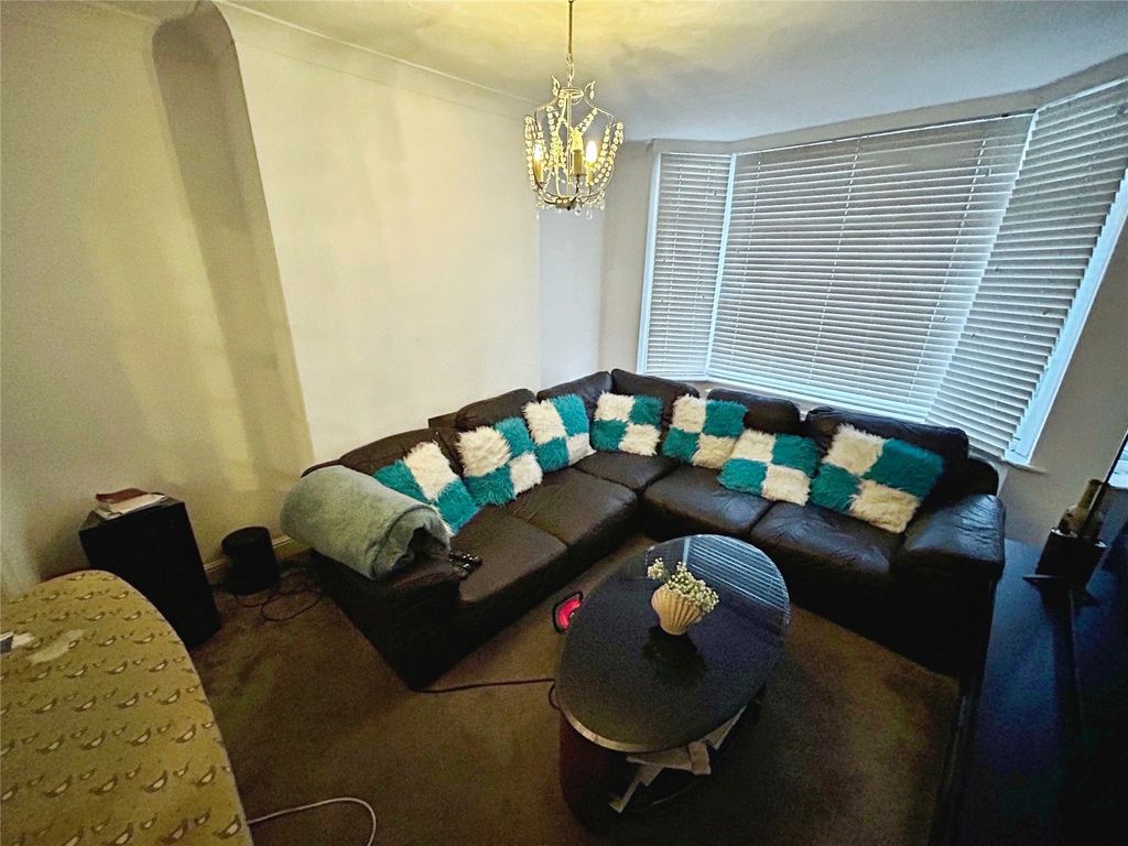 Property photo 3 of 11 Picture No. 01