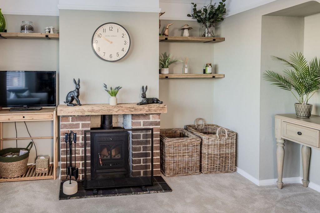 Property photo 3 of 25