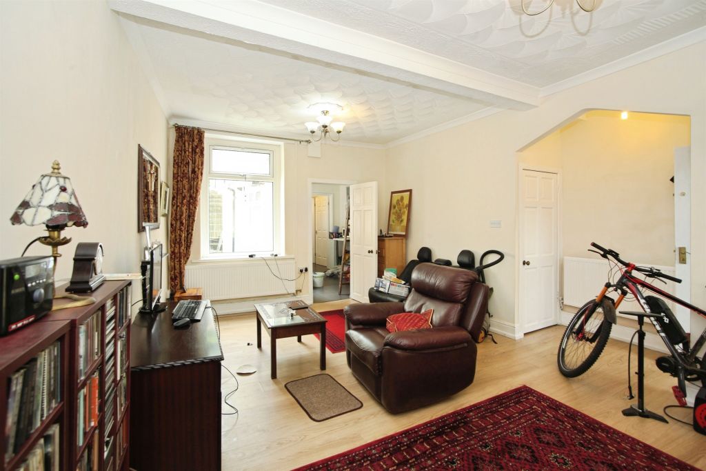 Property photo 3 of 13