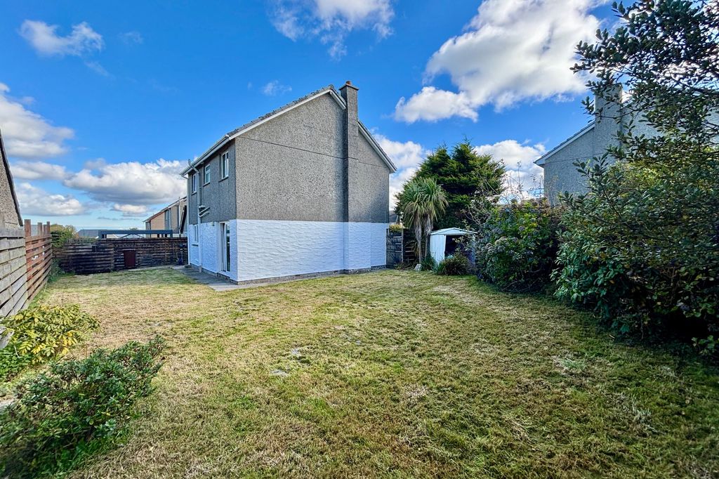 Property photo 2 of 22