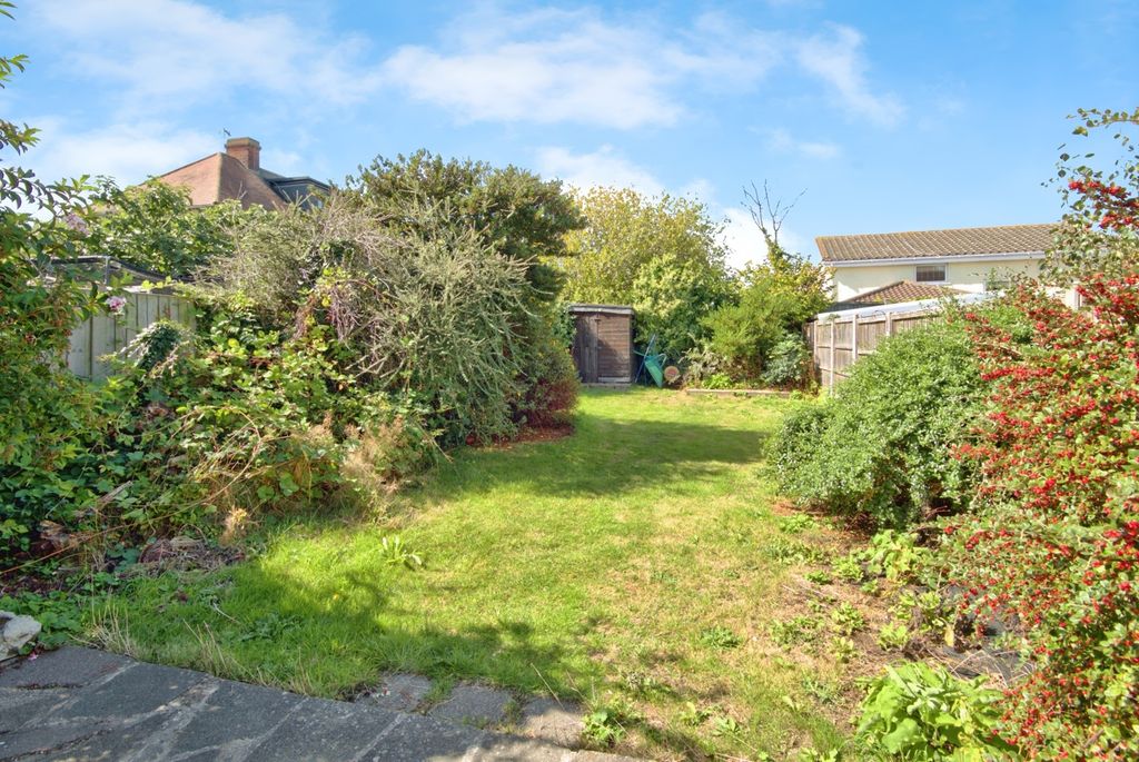 Property photo 2 of 17 Photo