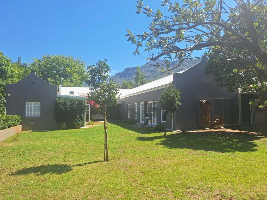 Property photo 1 of 27
