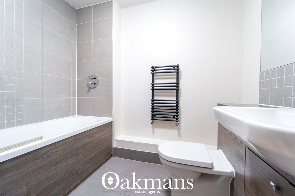 Property photo 2 of 19 Picture No. 01